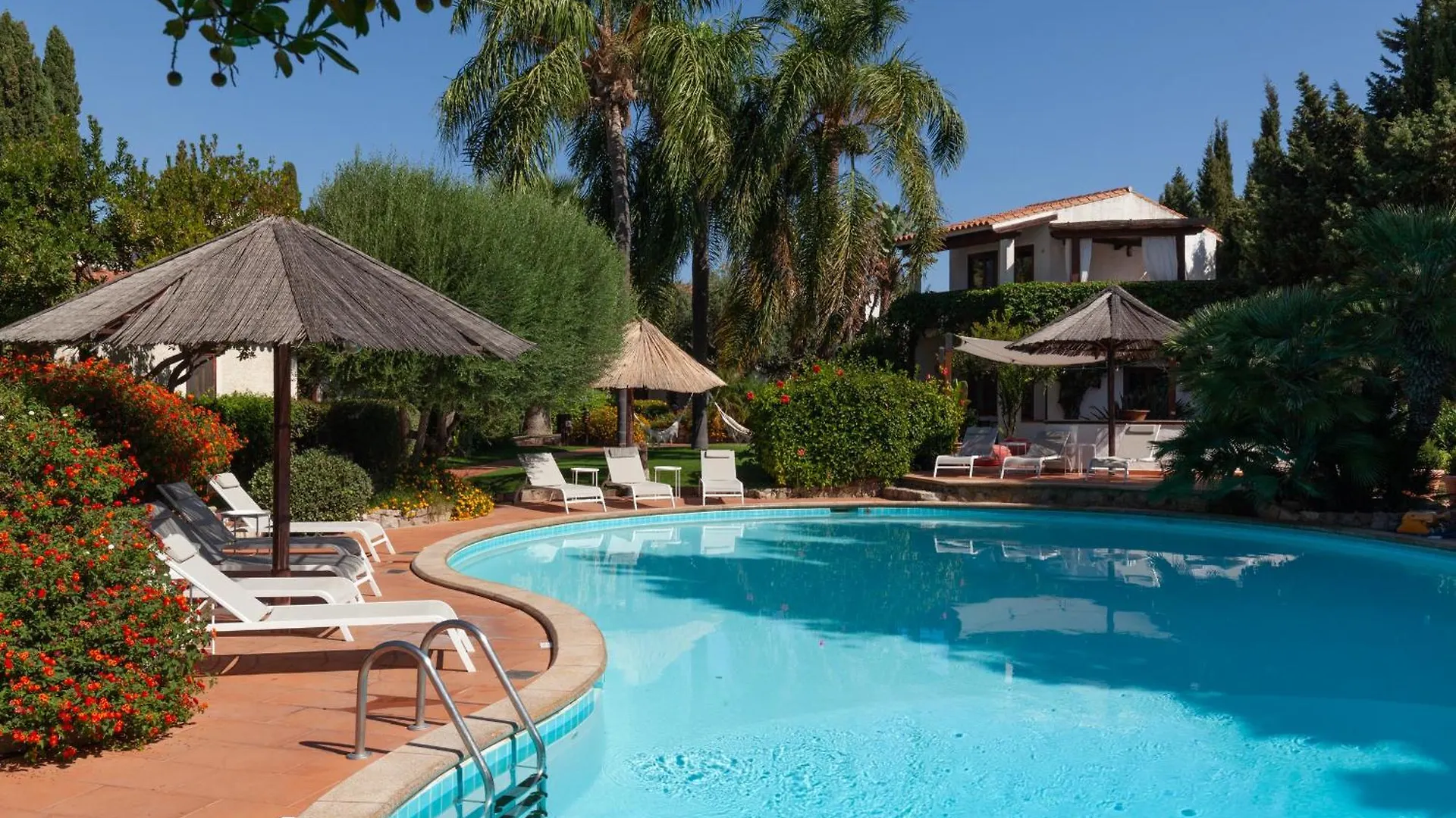Nora Club Hotel & Spa Pula 4*,  Italia