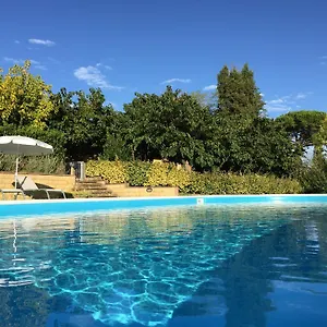 https://la-cantina-del-podere-dei-boni.it-tuscanyhotel.com