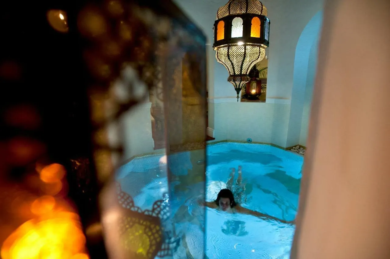 Nora Club Hotel & Spa Пула 4*,  Италия